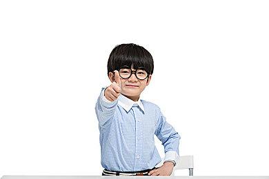 美剧《辐射》最新预告 4月12日正式发售